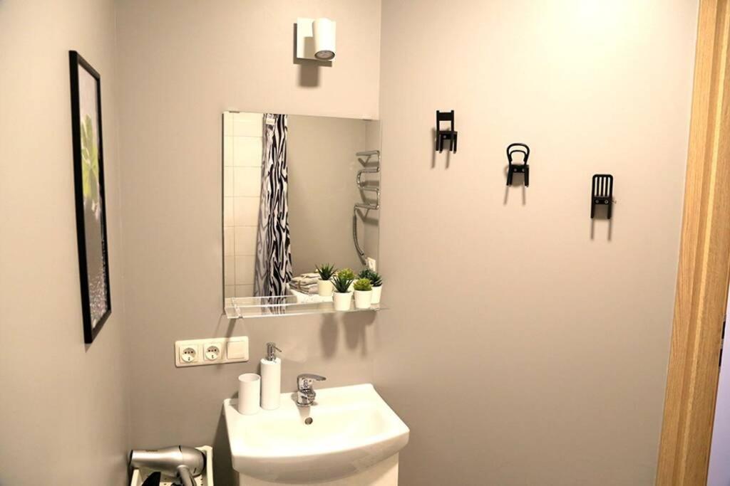 Bright Apartment,For 1-4,Near Old Town Vilnius Luaran gambar